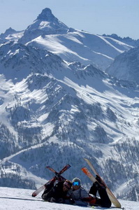 Xtrallusion offers independent self-guided Walking, Adventure, Activity, Skiing and Paragliding Holiday itineraries on the Italian Rivieras, in the Italian Lakes, in the Italian Alps and in some of the most beautiful corners of Italy.